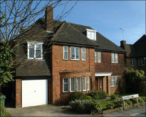 26 Litchfield Way